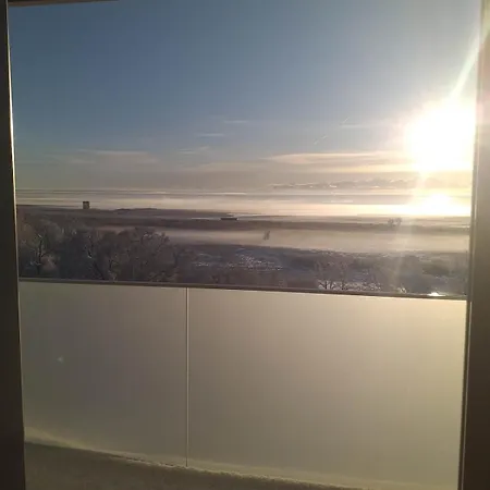 Valgre Sea View Apartment, Floor * 페르누